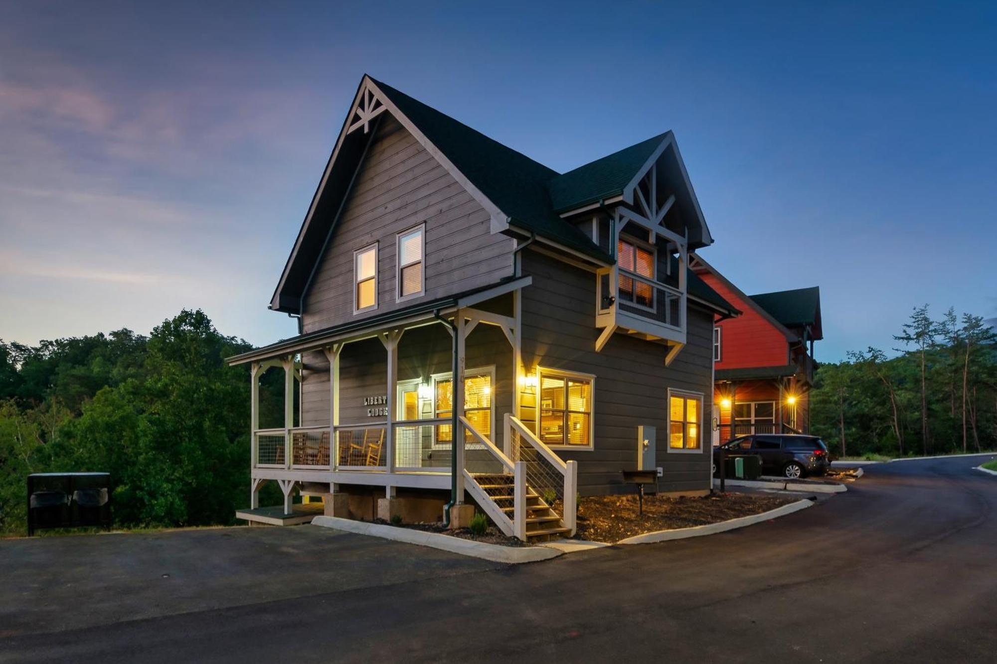 Liberty Lodge - Family Getaway With Pool, Hot Tub, Arcade & Dogs พิเจนฟอร์จ ภายนอก รูปภาพ
