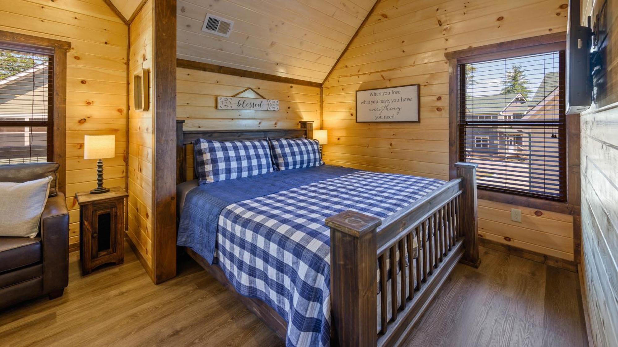Liberty Lodge - Family Getaway With Pool, Hot Tub, Arcade & Dogs พิเจนฟอร์จ ภายนอก รูปภาพ