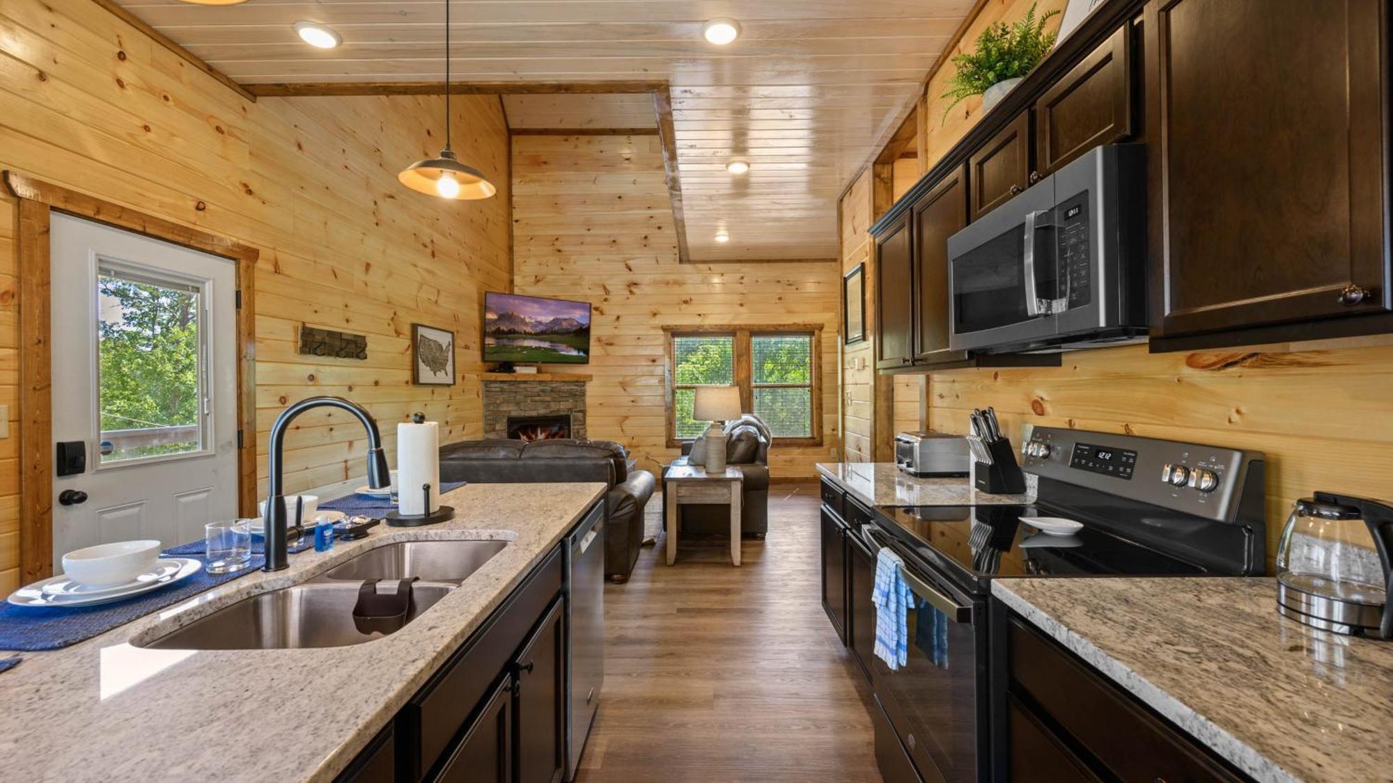 Liberty Lodge - Family Getaway With Pool, Hot Tub, Arcade & Dogs พิเจนฟอร์จ ภายนอก รูปภาพ