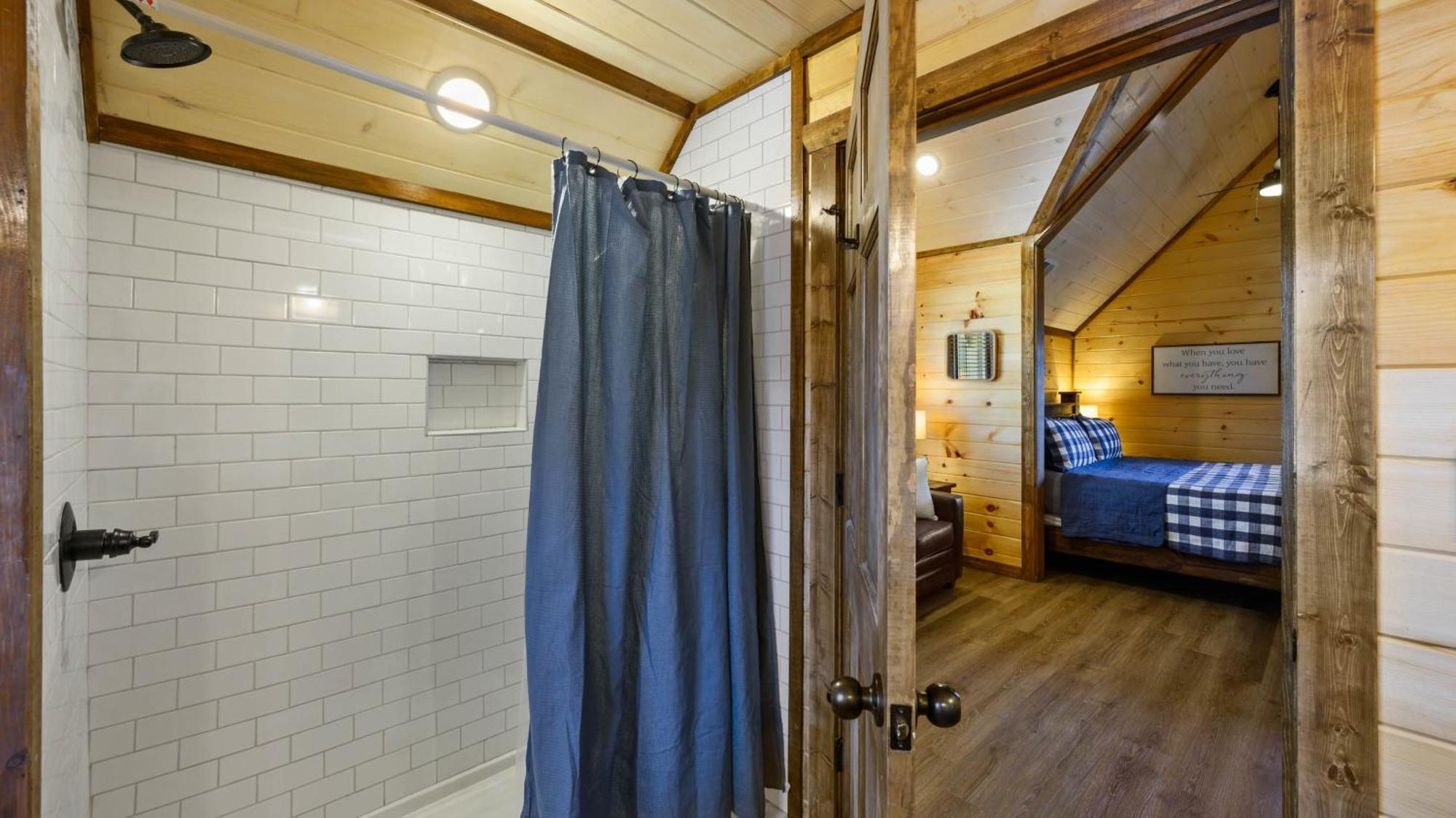 Liberty Lodge - Family Getaway With Pool, Hot Tub, Arcade & Dogs พิเจนฟอร์จ ภายนอก รูปภาพ